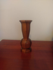 Vaza decorativa lemn Obiect decorativ foto
