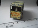 bnk jc Dinky 490 Electric Dairy Van (Express Dairy)