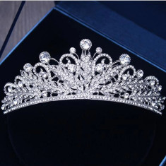 Diadema / coronita / tiara cu cristale tip Swarovski foto