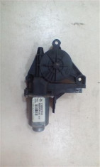 Motoras geam usa dreapta fata Skoda Octavia2 An 2004-2013 cod 1T0959701B foto