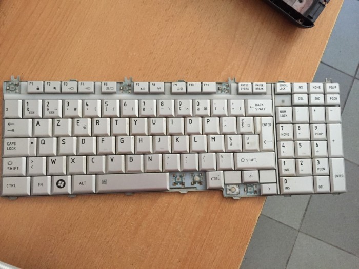 Tastatura Toshiba satellite L550D L550 A145