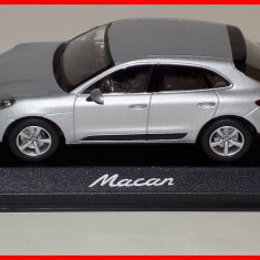 Macheta PORSCHE MACAN (scara 1/43) MINICHAMPS