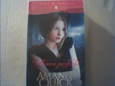 Amanda Quick - OTRAVA PERFECTA { 2014 } foto