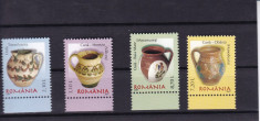 ROMANIA 2007 LP 1788 CERAMICA ROMANEASCA OALE SI CANI II SERIE MNH foto