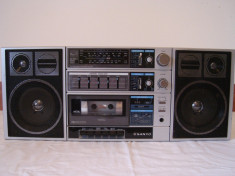 Radiocasetofon SANYO C30 vintage-boombox foto