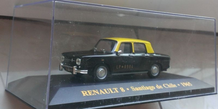 Macheta Renault 8 (Dacia 1100) - Taxi Santiago de Chile 1965- IXO 1/43