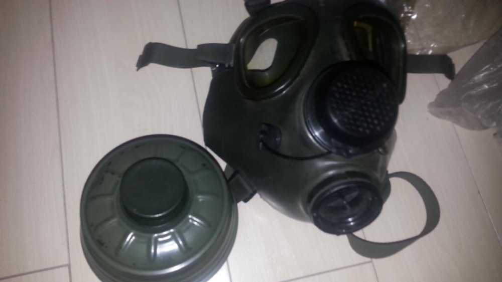 Masca militara de gaze model 85 (noua) | Okazii.ro