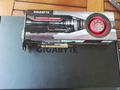 Gigabyte hd Hd 6950 2gb ddr5 256 bits foto