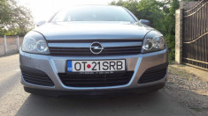 Opel Astra H foto