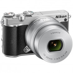 Aparat foto Mirrorless Nikon 1 J5, 20.8 MP, Silver + Obiectiv VR 10-30mm PD-Zoom foto