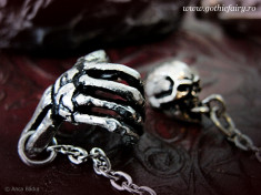 Cercel ear cuff gotic Mortal Remains foto