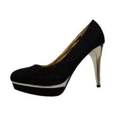Pantof negru, foarte elegant, din material stralucitor si toc cui (Culoare: NEGRU, Marime: 39) foto