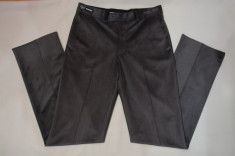 Pantalon barbati clasic, de nuanta gri inchis, cu aspect lucios foto