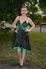 Rochie de ocazie sexi, o usoara trena, combinatie de negru cu verde (Culoare: VERDE, Marime: 36) foto