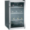 Vitrina de vinuri HWC140D, 118 l, 40 sticle, 1 zona de racire, rafturi lemn, control electronic, display, iluminat interior, H 83 cm, negru/inox