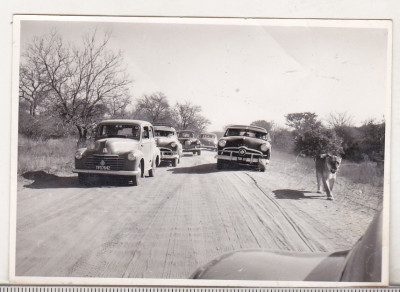 bnk foto - Automobile pe drum, anii `60 foto