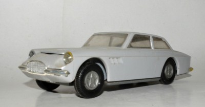 Macheta veche Germania DDR Veb Plasticart Ferrari 250 GT 1/30 foto