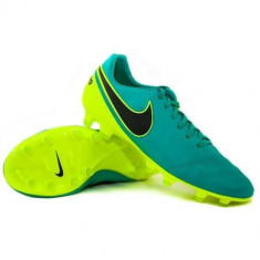 Ghete Fotbal Nike Tiempo Legacy II FG 819218307 foto