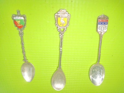 Set 3 Lingurite efigii orase-Bravehase-Reims-Bruxelles. foto