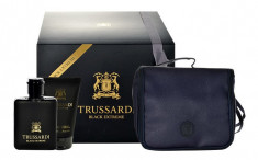 Apa de toaleta Trussardi Black Extreme Barbatesc 50ML Edt 50ml + 100ml Shower Gel + Cosmetic Bag foto