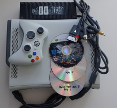 Consola Microsoft Xbox 360 impecabil MODAT jocuri gratis GTA 5 FIFA 18 foto