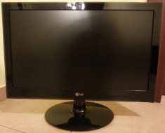 Monitor LG Flatron W2240S LCD 22&amp;quot; foto