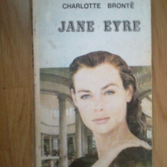 d9 Jane Eyre - Charlotte Bronte (foi patate la colt)