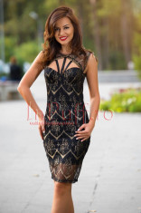 Rochie neagra midi de seara cu dantela aurie foto