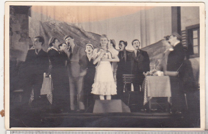 bnk foto - Piesa de teatru anii `40 - Mary Theodorescu