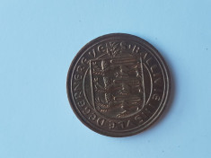 F146 GUERNSEY 2 PENCE 1979 foto