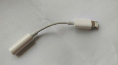 Apple A1749 Lightning 3.5mm Headphone Jack Adapter Dongle iPhone X 8 7 Plus foto