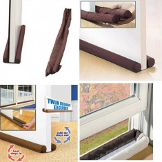 Perna anti-curent pentru usa si fereastra foto