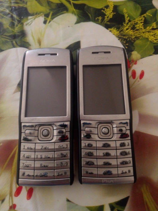 Carcasa Nokia e50 originala second hand cu telefon complet defect