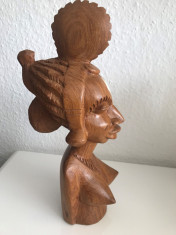 Statuie bust femei africana sculptata din lemn foto