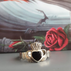 Inel argint pentru indragostiti Claddagh cu onix foto