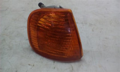 Lampa semnal dreapta fata Seat Inca / Volkswagen Caddy / Polo 6N1 An 1996-2004 foto