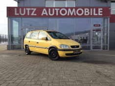 Opel Zafira foto
