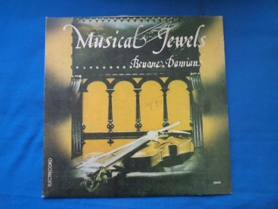 BENONE DAMIAN / MUSICAL JEWELS-BIJUTERII MUZICALE foto