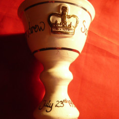 Cupa suvenir de la Nunta Printului Andrew cu Printesa Sarah , h= 11 ,4 cm Anglia