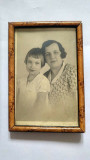 Fotografie veche mama cu fiica Atelier foto semnat Ranad Breuning Wolber Noiphof, Romania 1900 - 1950, Sepia, Portrete
