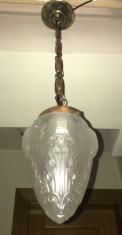 Nr. 570 Lampa de tavan Art Deco cu lant din alama, anii 1920. foto