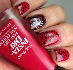 OJA ROSIE CU USCARE RAPIDA SALLY HANSEN INSTA-DRI 270 RACEY ROUGE foto