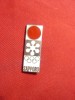 Insigna- Olimpiada de Iarna de la Sapporo -Japonia 1972 ,metal si email ,h=2,7cm