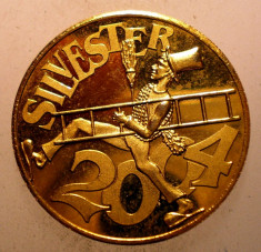 1.086 JETON GERMANIA COSAR SILVESTER NOROC SANATATE SUCCES 2004 23mm foto