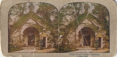 Foto stereo ,vedere cu monumentul presedintelui McKInley ,Canton ,Ohio. foto