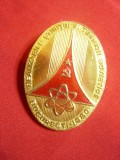 Insigna Realizari Stiintifice si Tehnice Sovietice - Bucuresti 1980 ,h= 3,6cm