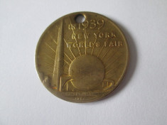 Rara! Medalia Expozitia Universala New York 1939,gaurita foto