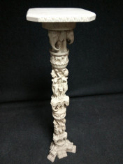 Eleganta coloana piedestal din praf de marmura ?i metrial compozit foto