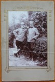 Fotografie pe carton; Ofiteri romani din Transilvania, medic militar, 1914
