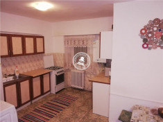 Apartament 3 camere de vanzare Nicolina,70000 EUR foto